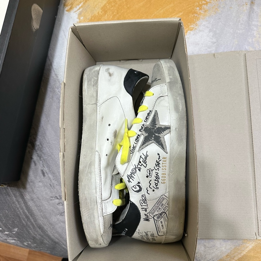Golden goose